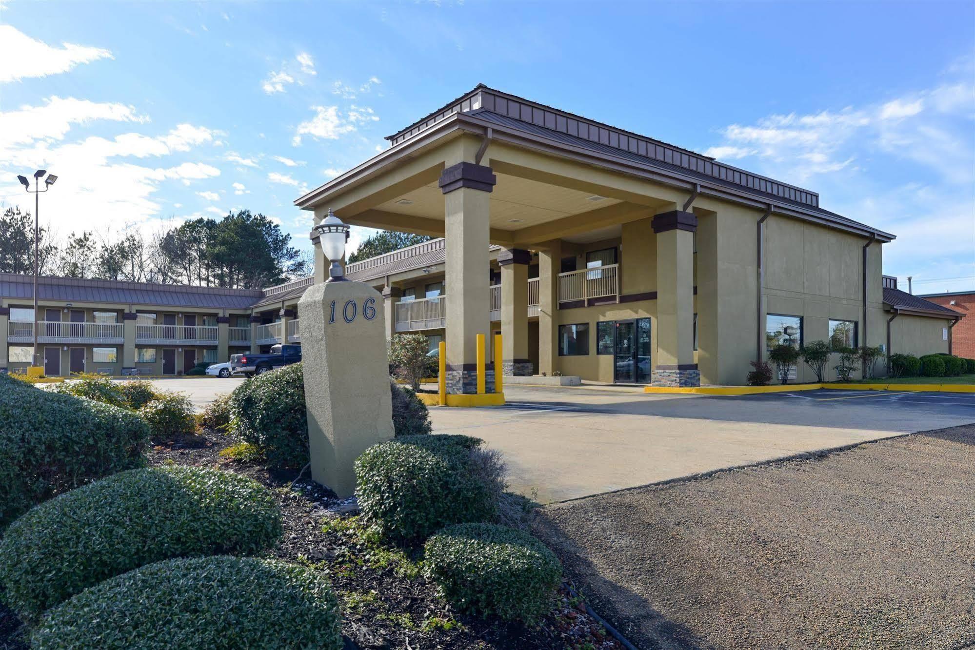 Americas Best Value Inn Byram Exterior photo